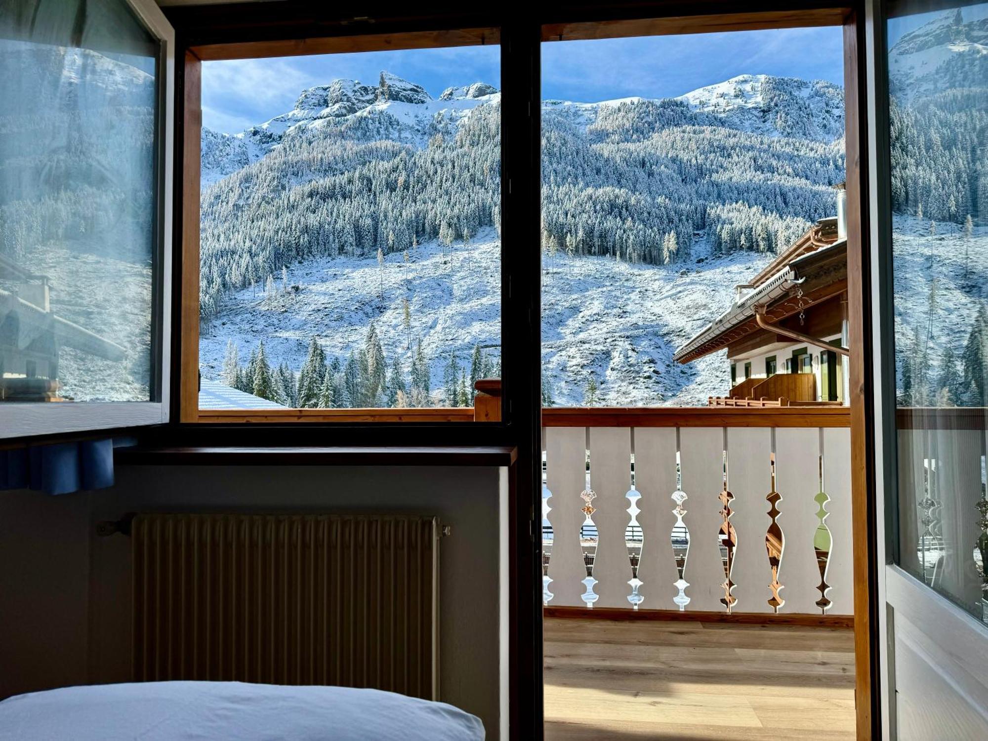 B&B Cèsa Planber Mountain View Canazei Extérieur photo