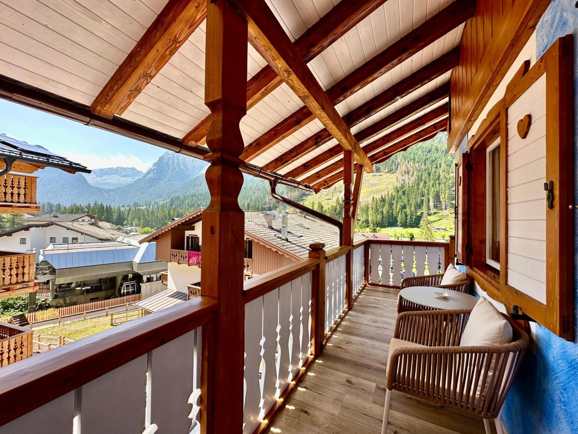 B&B Cèsa Planber Mountain View Canazei Extérieur photo